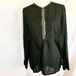 Old Navy Womens Medium Black Tunic Shirt Top Blouse White Chevron Button Up